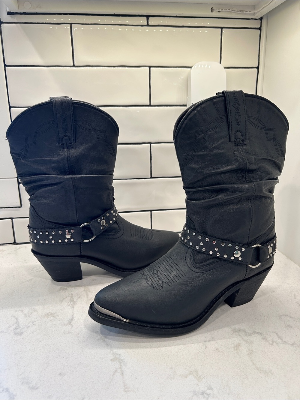 Shyanne Women's Tammye Slouch Harness Western Boho Boot - Round Toe Size 9 Black - Picture 11 of 15